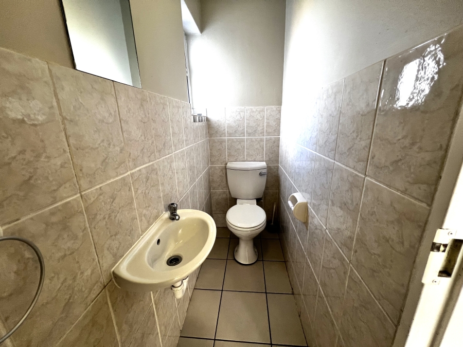 To Let 3 Bedroom Property for Rent in Parklands Western Cape